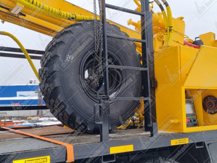 Буровая установка УРБ-2А2 на шасси КАМАЗ 43118-RS с компрессором DLCY-18/17B-Y