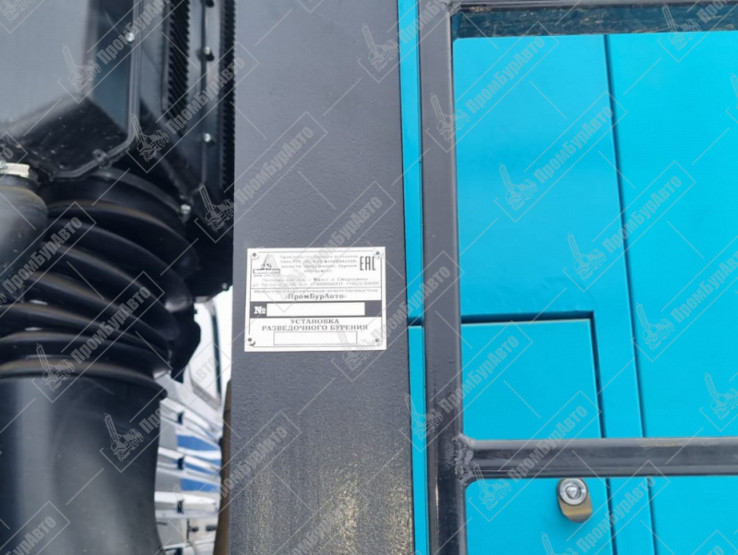 Буровая установка УРБ-2А2 на шасси КАМАЗ 43118-RS с компрессором DLCY-18/17B-Y