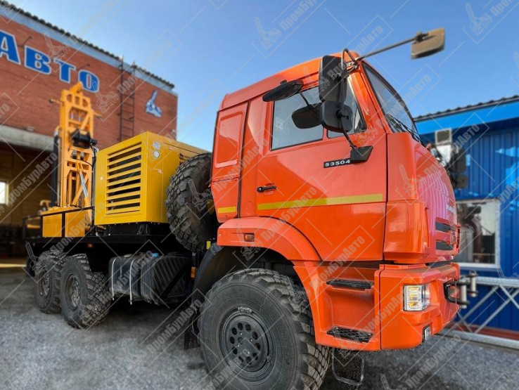 Буровая установка ПБУ-2 на шасси КАМАЗ-53504 (2024 г.в.) с  компрессором КВ-12/12С, гидравлической лебедкой ЛБС-250 и гидравлическим трубозажимом ТЗГ 2-10 на модернизированной гидравлической системе нового образца с комплектом бурового инструмента