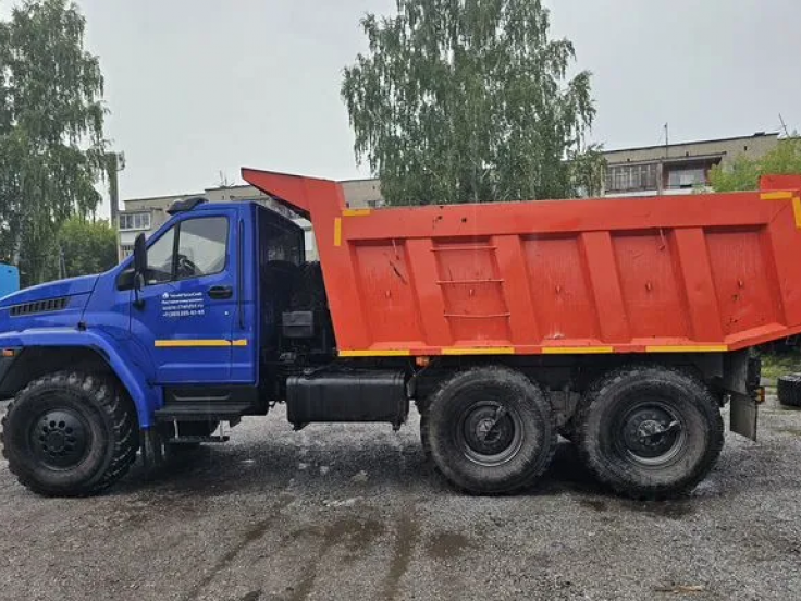Самосвал на шасси УРАЛ 55571 NEXT, 2020 года выпуска в отличном состоянии