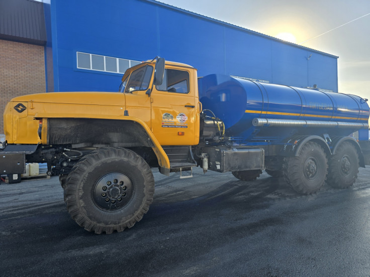 Автоцистерна для питьевой воды АЦПТ-10 на шасси УРАЛ-4320, 2015 года выпуска