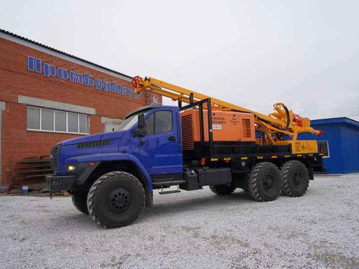 Буровая установка УРБ-2А2 на шасси УРАЛ NEXT 4320-72 с компрессором KAISHAN KSCG-400/12