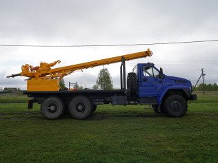 Буровая установка УРБ-2Д2 на шасси УРАЛ NEXT 4320 (без дополнительного оборудования)